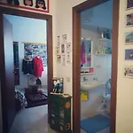 Sea And Relax In An Artist House